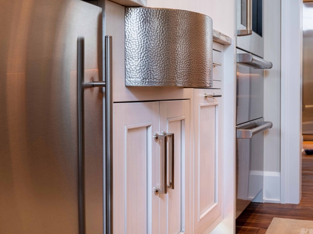 Inset kitchen wet bar with extended sink