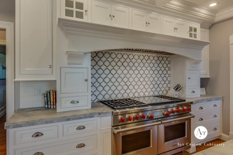 custom kitchen cabinets in south bend with backsplash