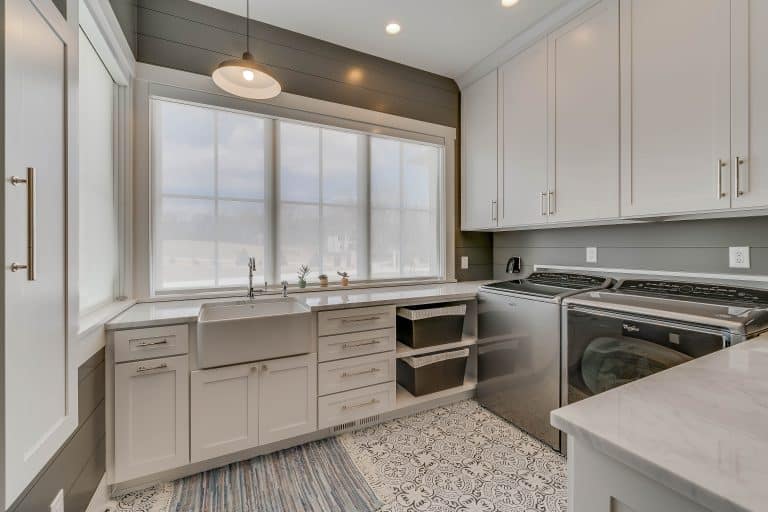 custom laundryroom cabinets in middlebury in